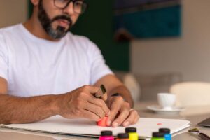 man painting wonders does art therapy work